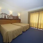 Feira Pedra Bela Ξενοδοχείο 4*