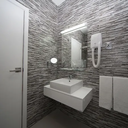 Szálloda Feira Pedra Bela 4*