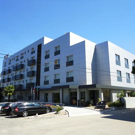 酒店 德费拉佩德拉贝拉酒店 4*