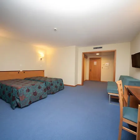 Hotel Feira Pedra Bela 4*