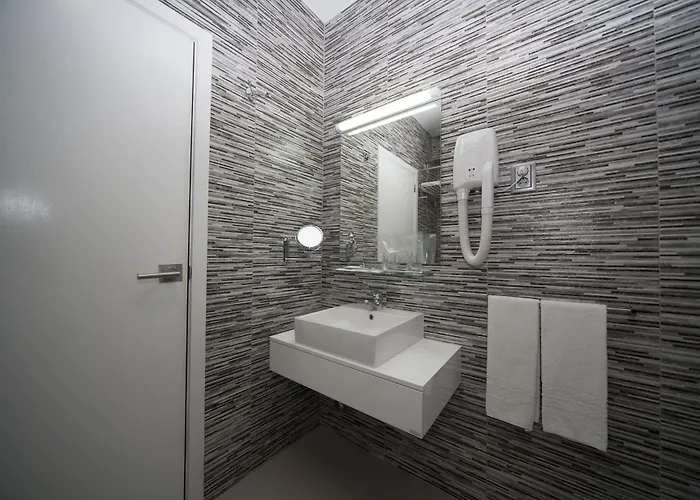 호텔 Feira Pedra Bela 4*