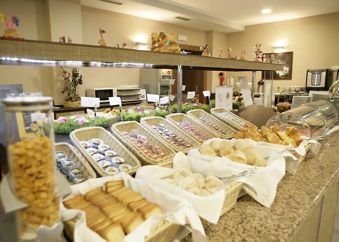 德费拉佩德拉贝拉酒店 4*