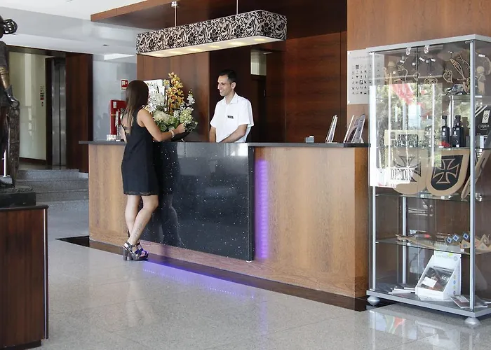 德费拉佩德拉贝拉酒店